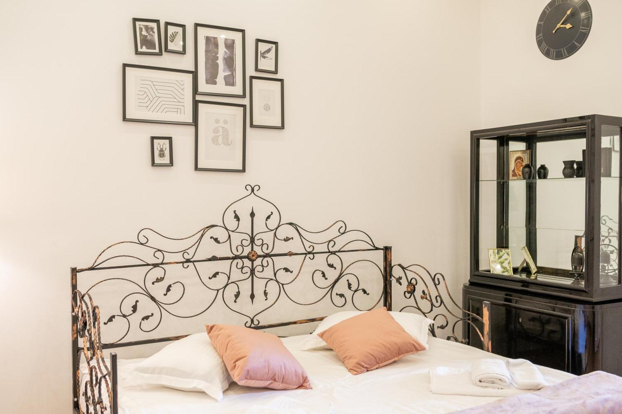 Cozy Spacious 5 Star Accommodation In The Heart Of Historic Center Cluj-Napoca Extérieur photo