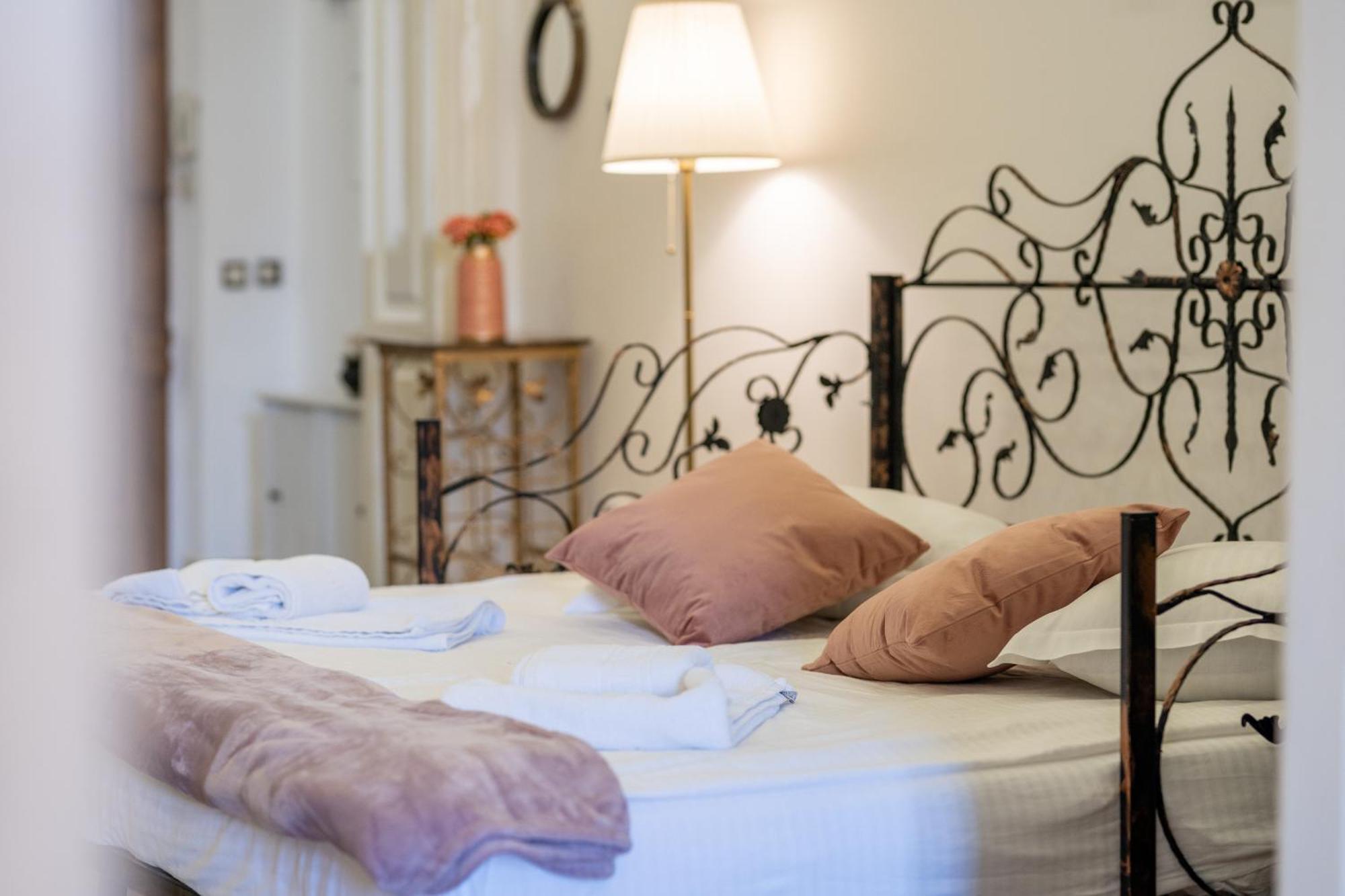 Cozy Spacious 5 Star Accommodation In The Heart Of Historic Center Cluj-Napoca Extérieur photo
