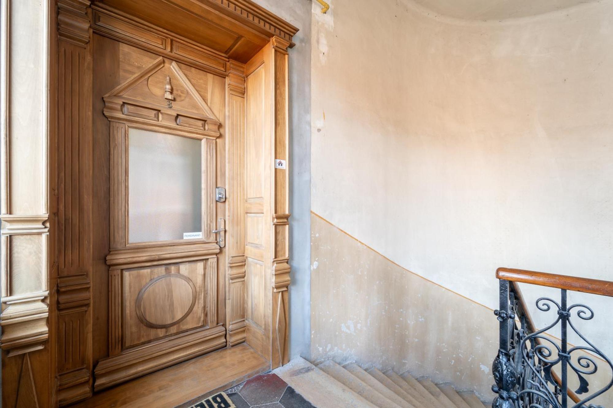 Cozy Spacious 5 Star Accommodation In The Heart Of Historic Center Cluj-Napoca Extérieur photo